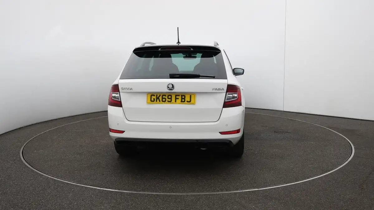 2019-skoda-fabia-10-tsi-monte-carlo-95ps-estate-big-50