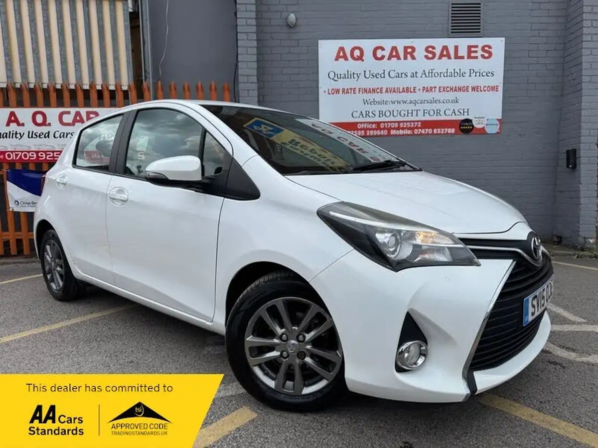 2015-toyota-yaris-10-icon-5d-big-0
