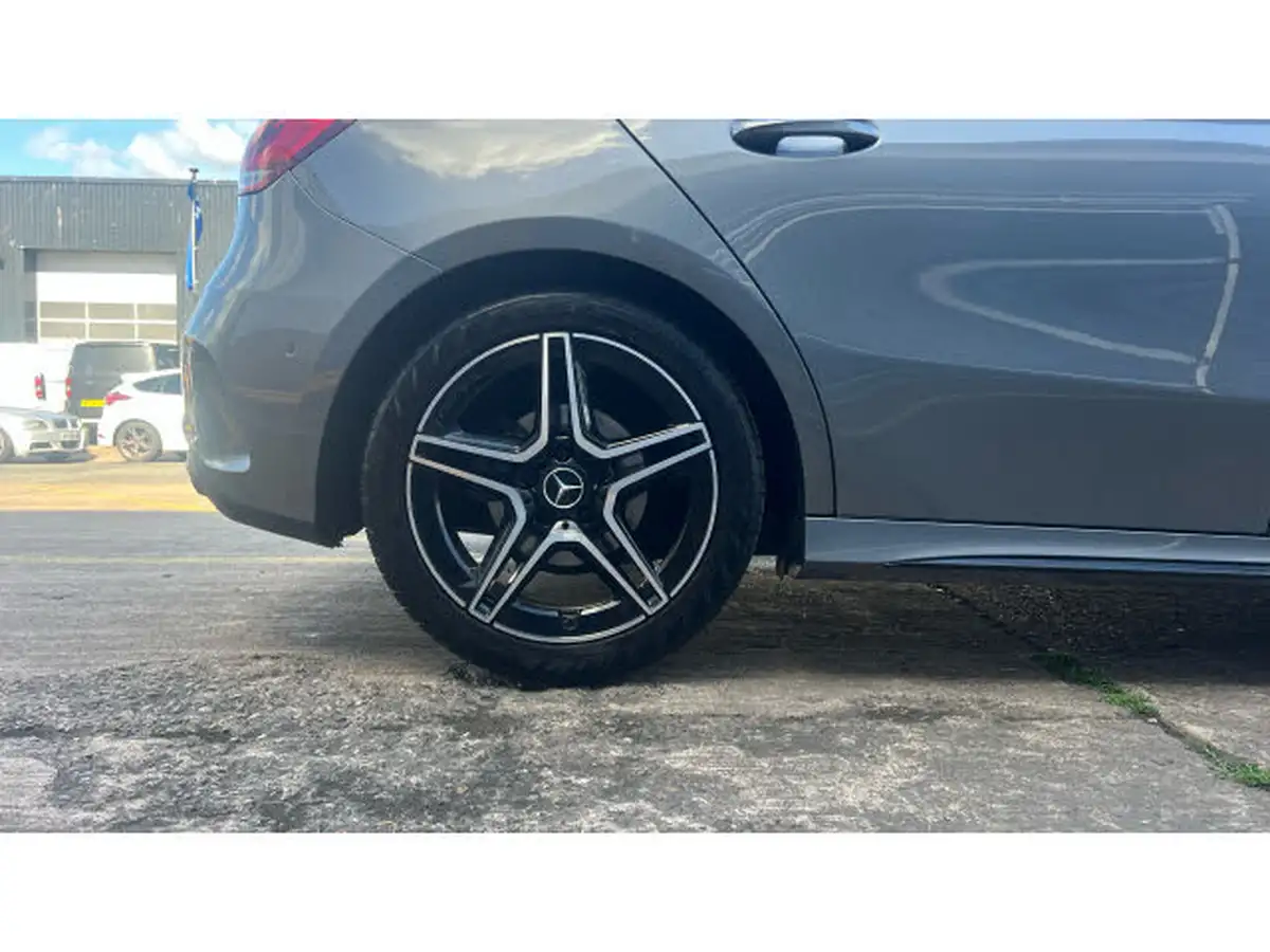 2021-mercedes-benz-a-class-13-a180-amg-line-executive-edition-hatchback-5d-7g-dct-big-6