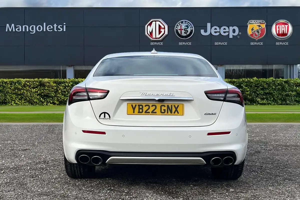 2022-maserati-ghibli-20-gt-1995cc-big-3