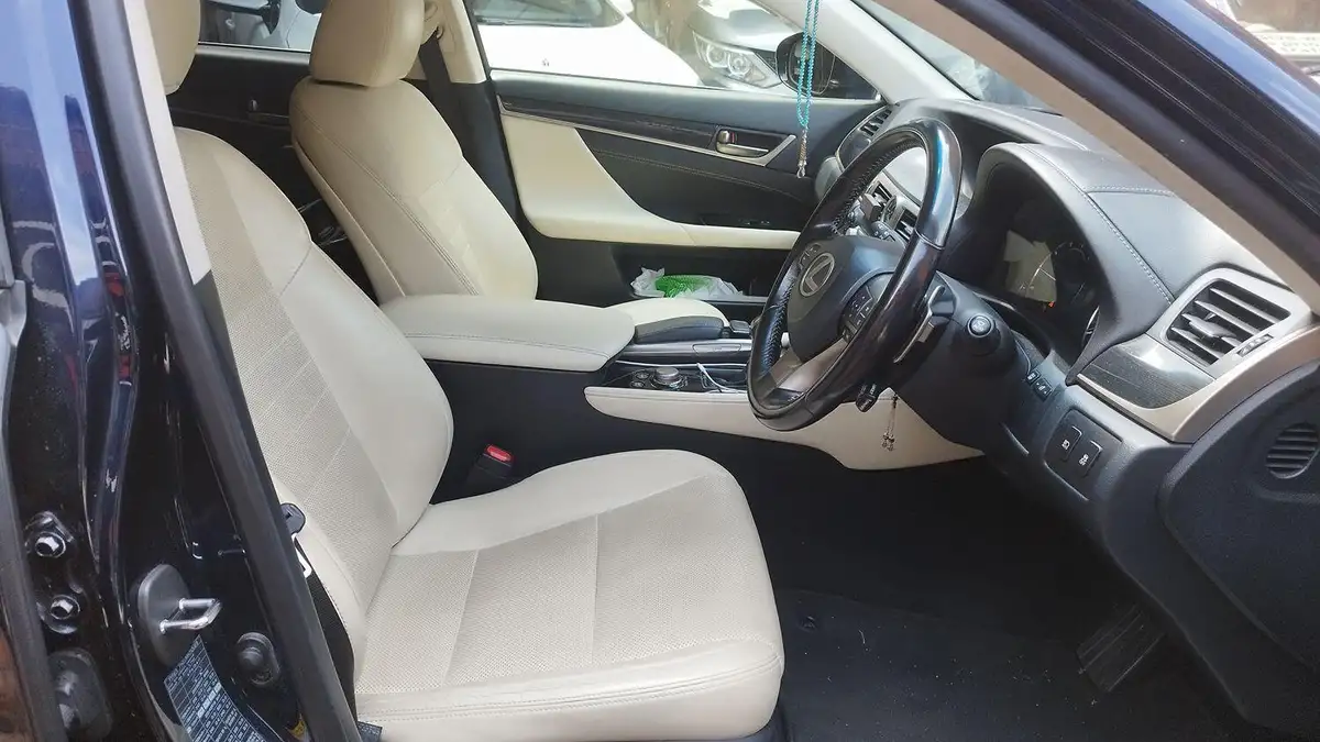2017-lexus-gs-300h-25-luxury-big-10