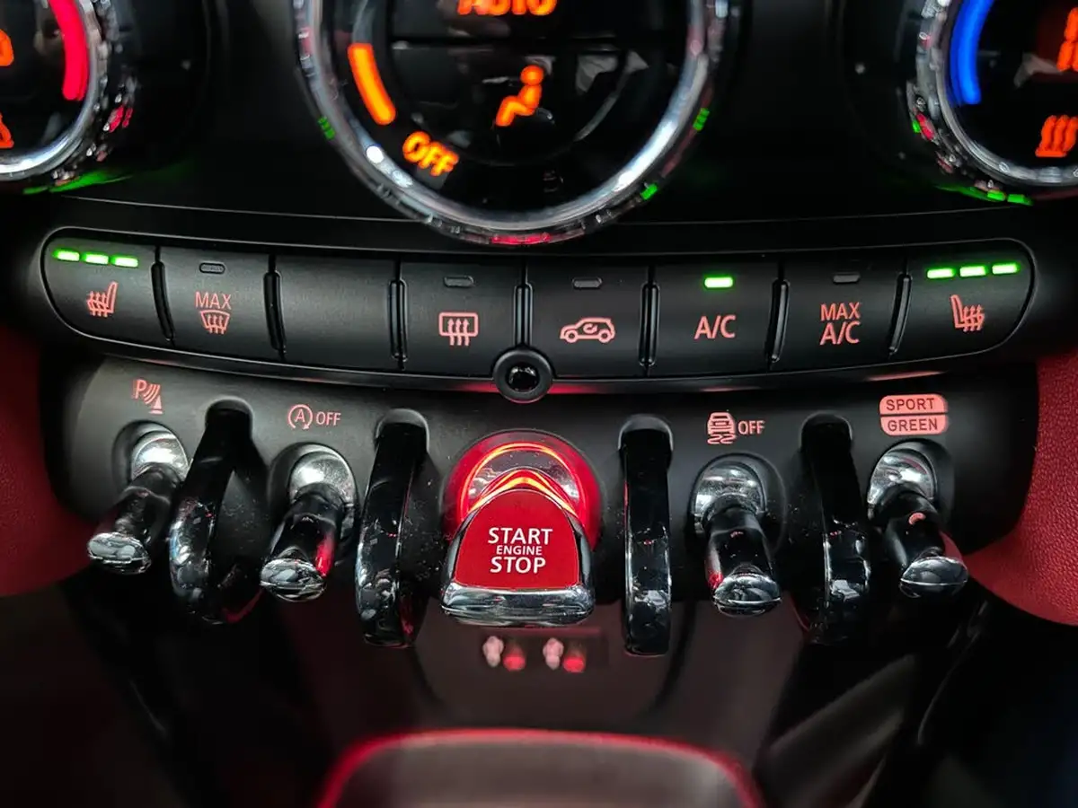 2019-mini-cooper-20-john-cooper-works-comfortnav-hatchback-3d-auto-big-17