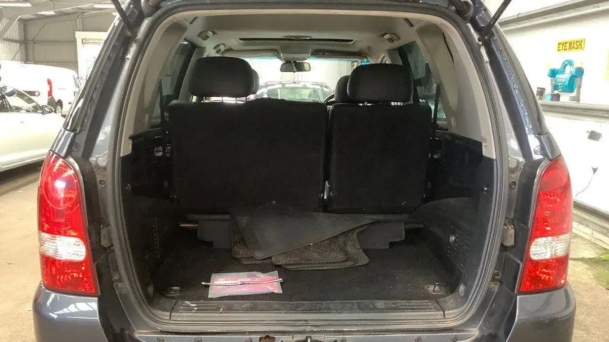 2009-kgm-ssangyong-rexton-27td-spr-270-7st-t-tronic-big-18