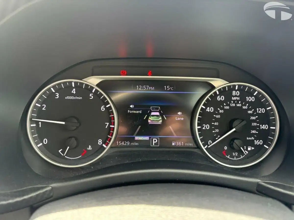 2022-nissan-juke-10-dig-t-kiiro-dct-big-2