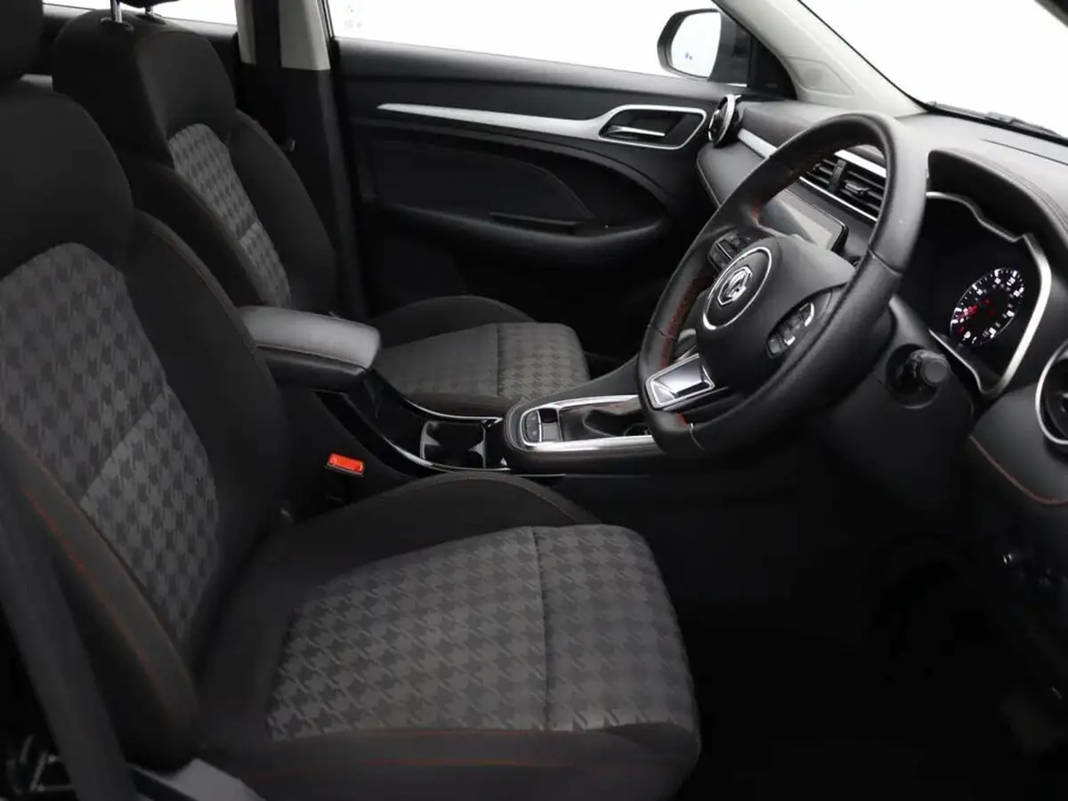 2022-mg-zs-suv-10t-gdi-excite-big-19