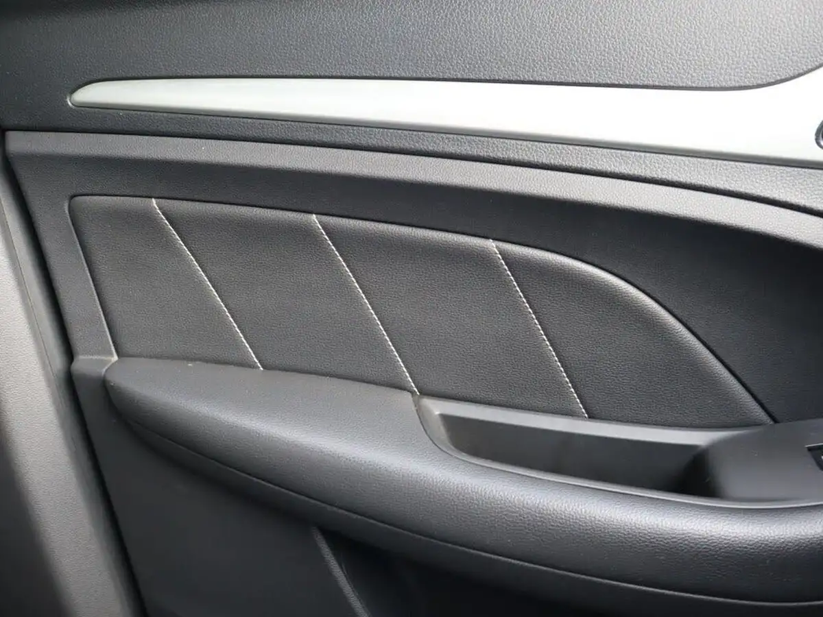 2019-mg-zs-suv-15-vti-tech-excite-106ps-big-32