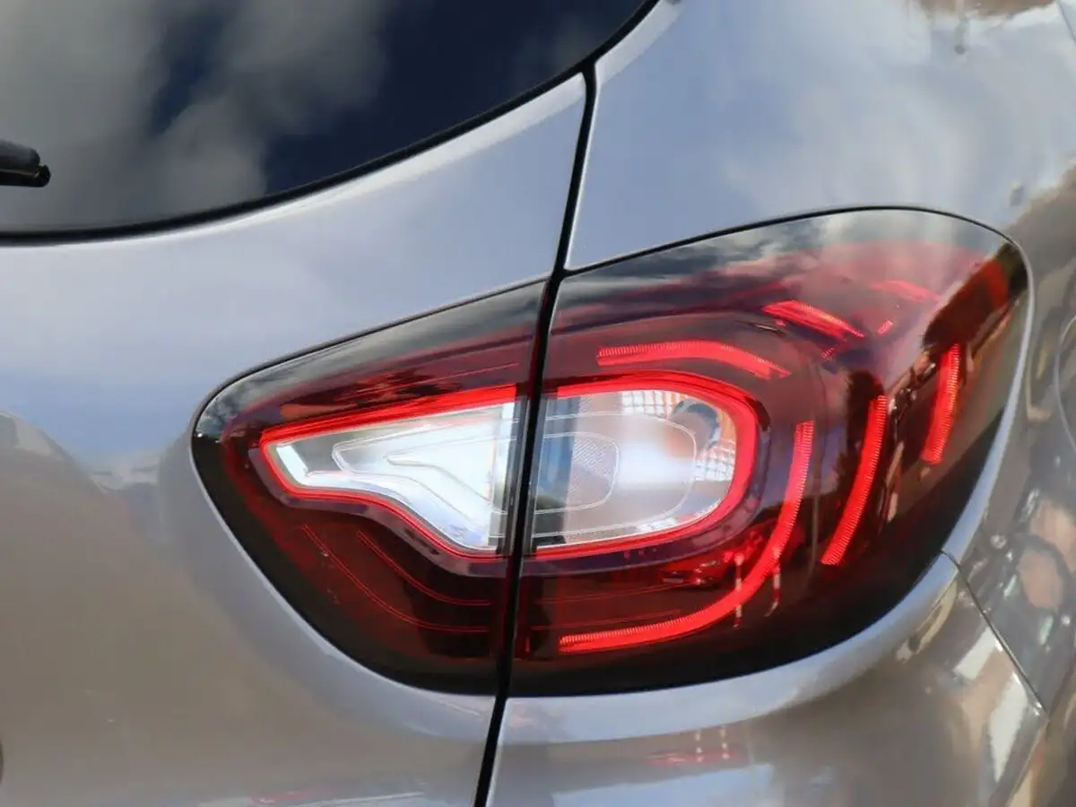 2019-renault-captur-15dci-gt-line-big-17