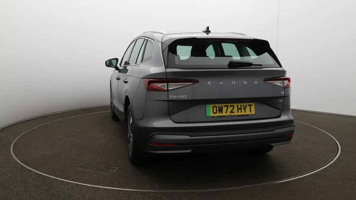 2022-skoda-enyaq-e-60-big-60