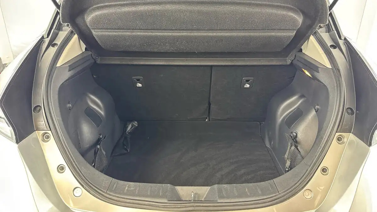 2022-nissan-leaf-e-n-connecta-39kwh-big-14