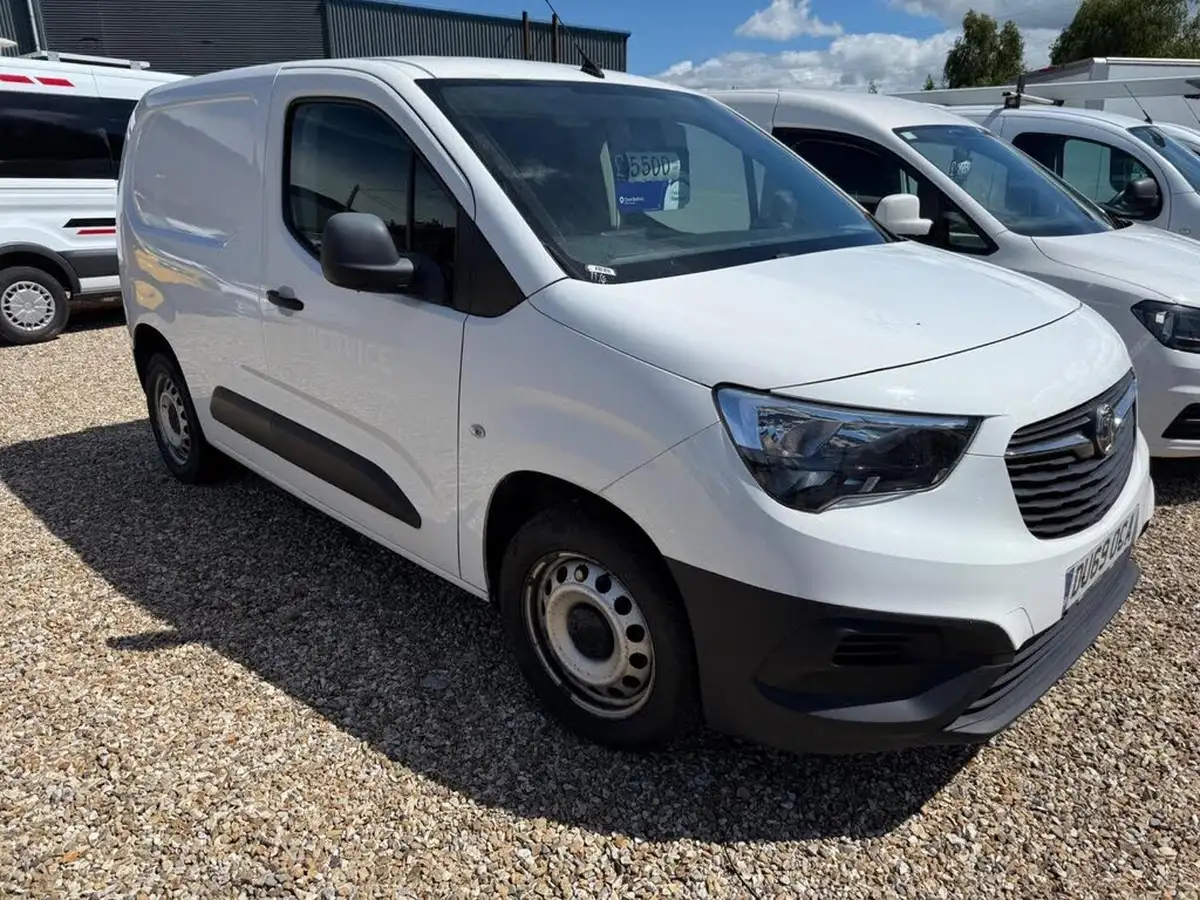 2019-vauxhall-combo-16cdti-edition-2300-100pseu6-l1h1-panel-big-4