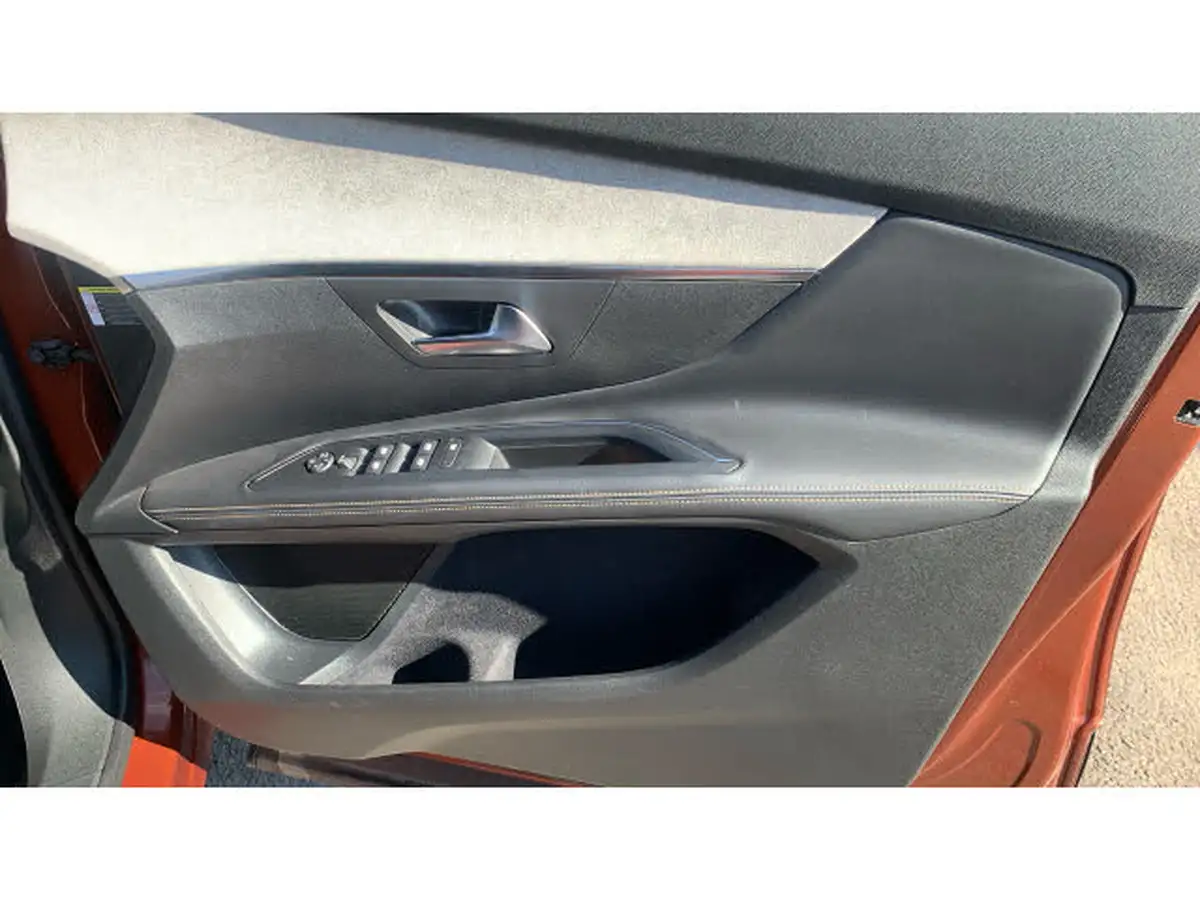 2024-peugeot-5008-suv-12-gt-134bhp-big-28