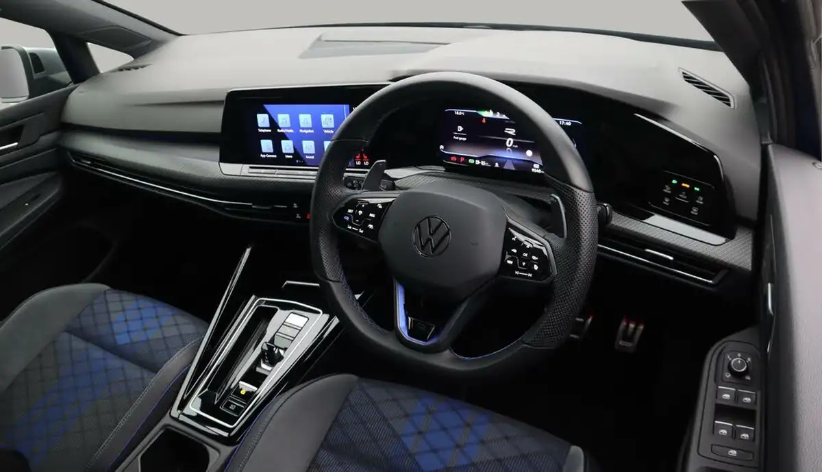 2023-volkswagen-golf-20-tsi-r-320ps-hatchback-big-9