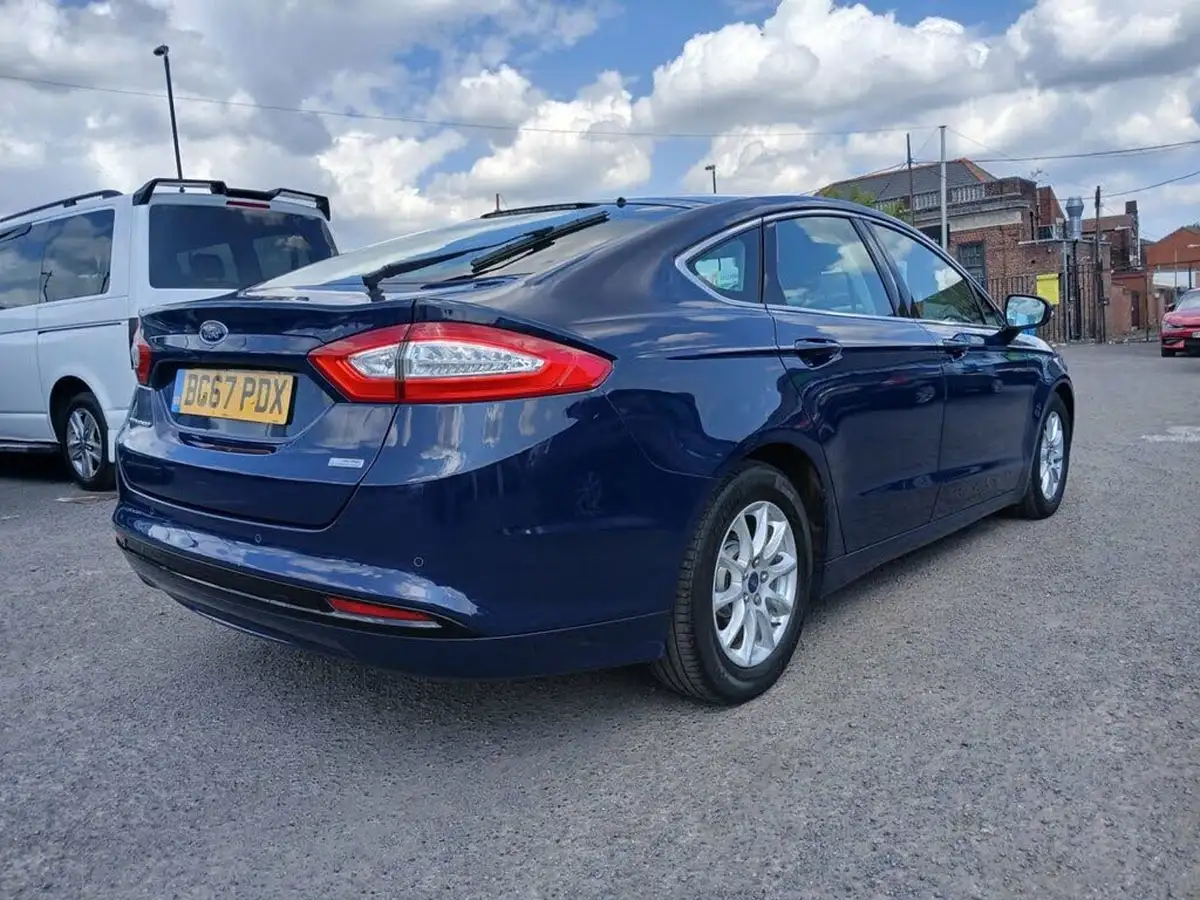 2017-ford-mondeo-15tdci-titanium-eco-hatchback-1498cc-big-1