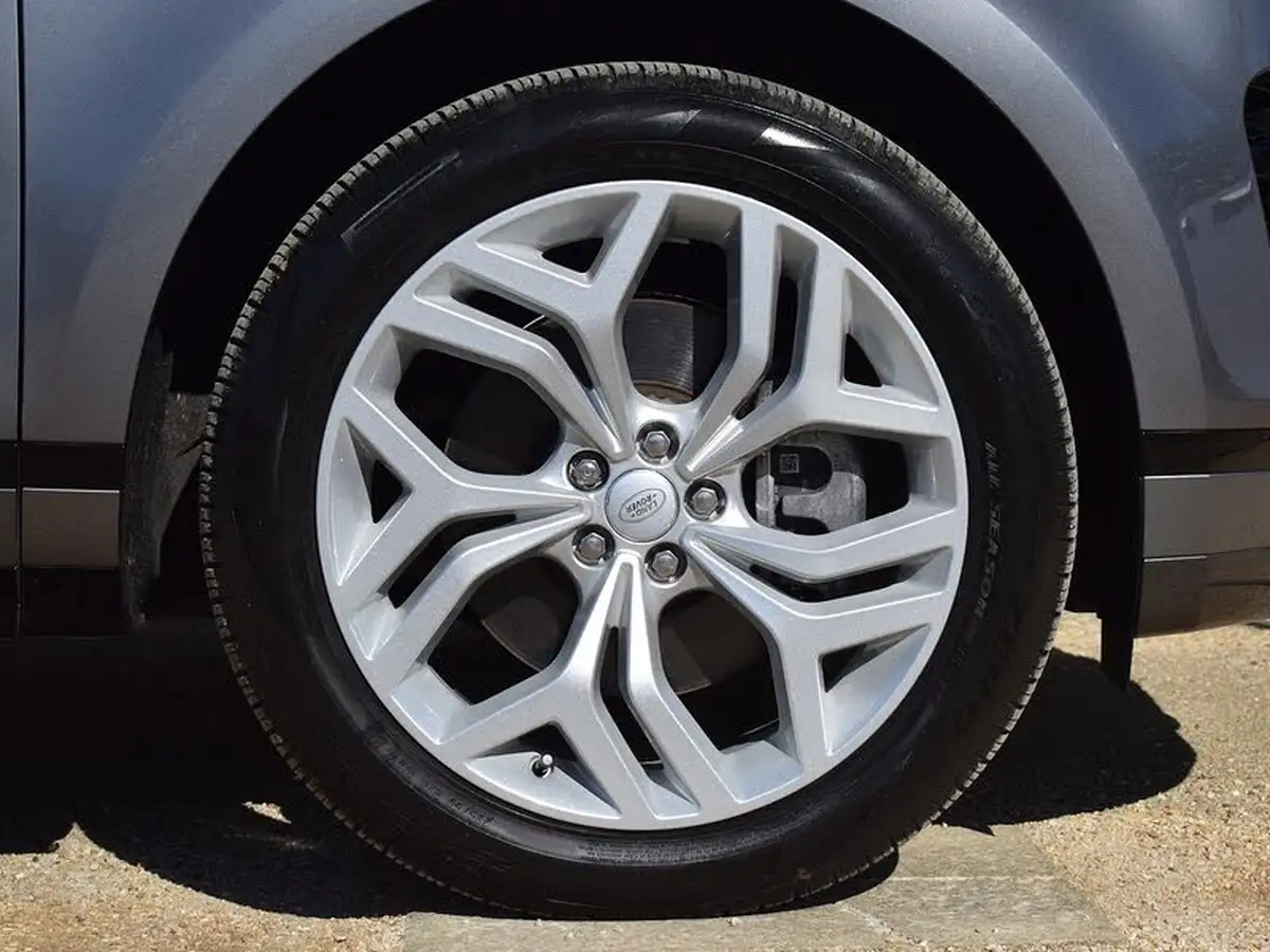 2023-land-rover-range-rover-evoque-20-d200-r-dynamic-se-big-28