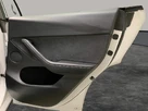 2022-tesla-model-y-e-long-range-small-38