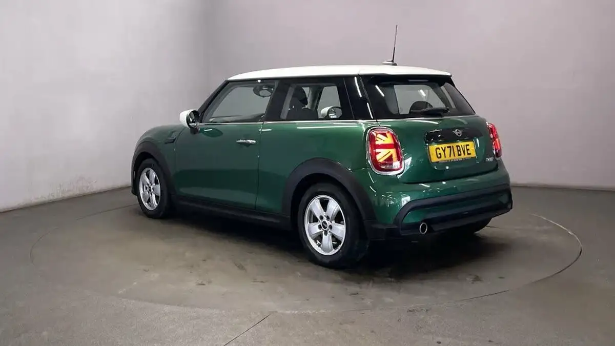 2021-mini-cooper-15-cooper-classic-hatchback-3d-auto-big-5