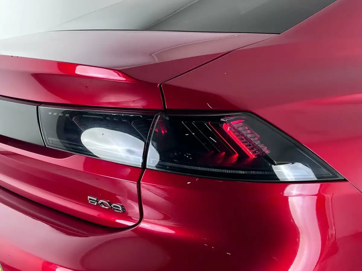 2022-peugeot-508-16-puretech-gt-premium-225bhp-hybrid-e-eat8-big-7