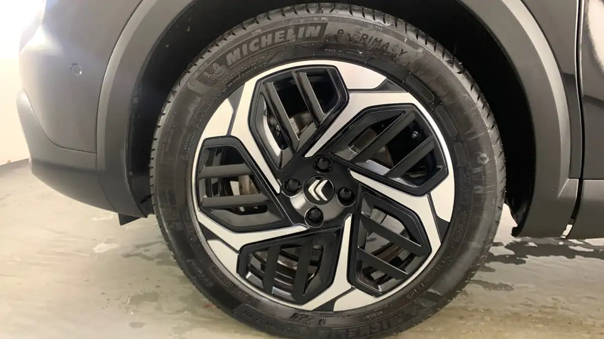 2024-citroen-c4-x-12-puretech-max-130ps-ss-eat8-big-5