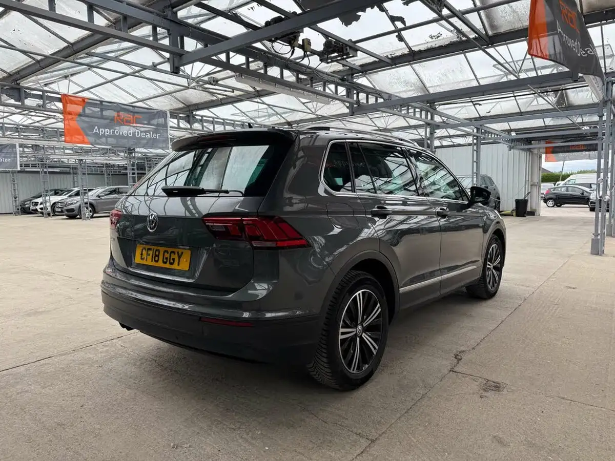 2018-volkswagen-tiguan-14-tsi-se-navigation-125ps-ss-big-6