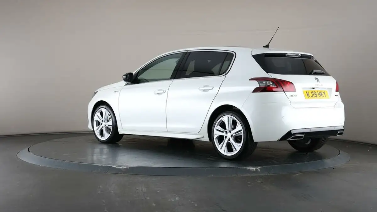 2019-peugeot-308-15-bluehdi-gt-line-big-75