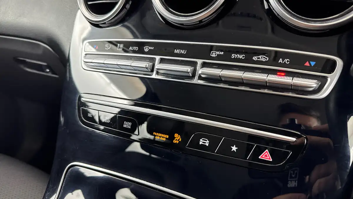 2020-mercedes-benz-glc-class-20d-glc220d-sport-big-18