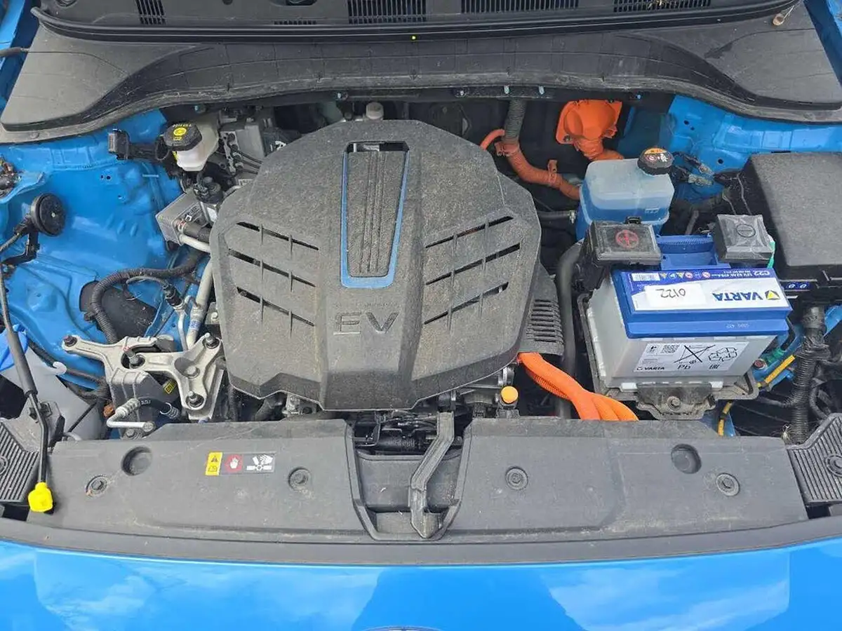 2022-hyundai-kona-e-se-connect-big-8