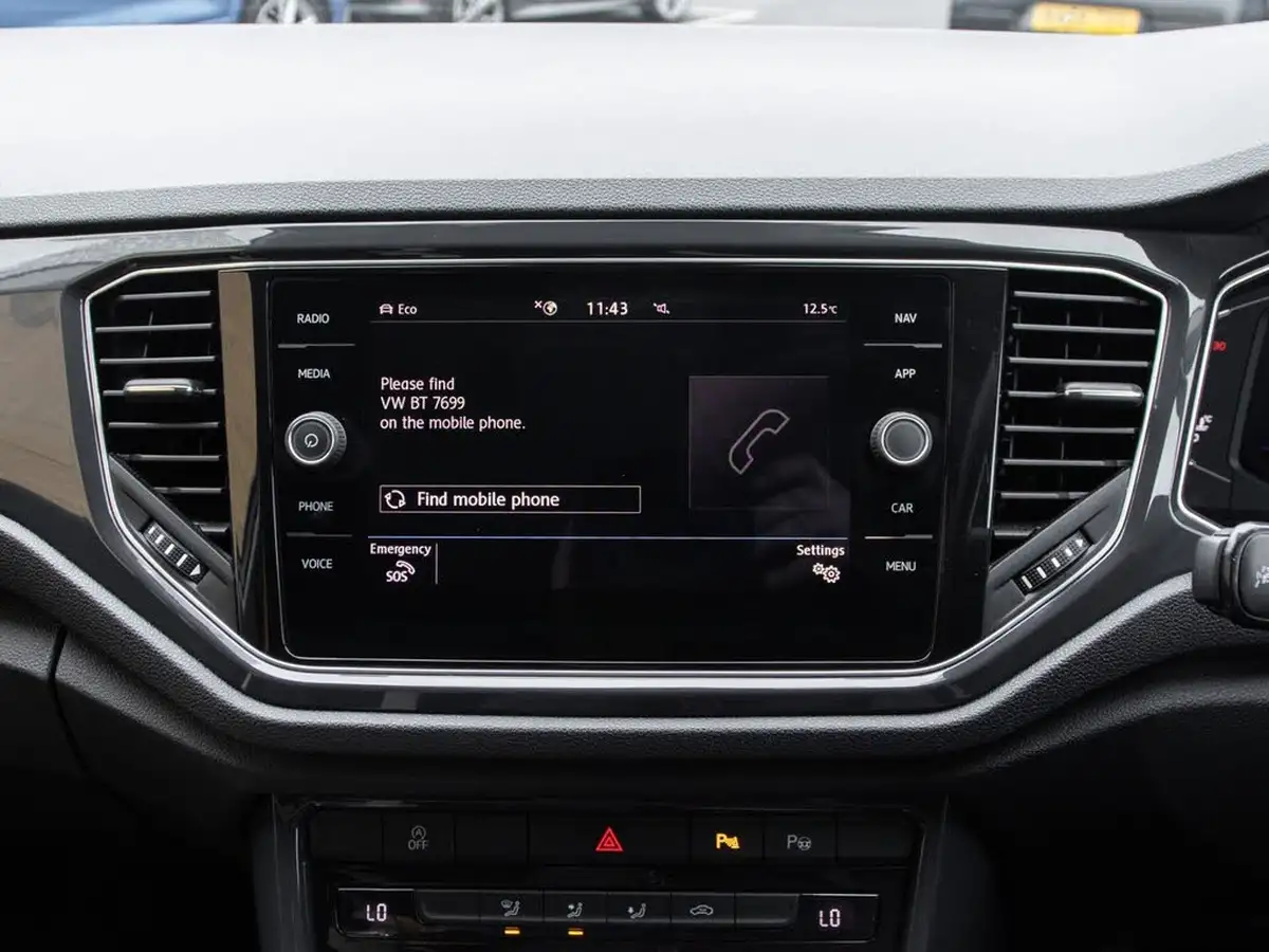 2018-volkswagen-t-roc-20tdi-sel-ss-big-23