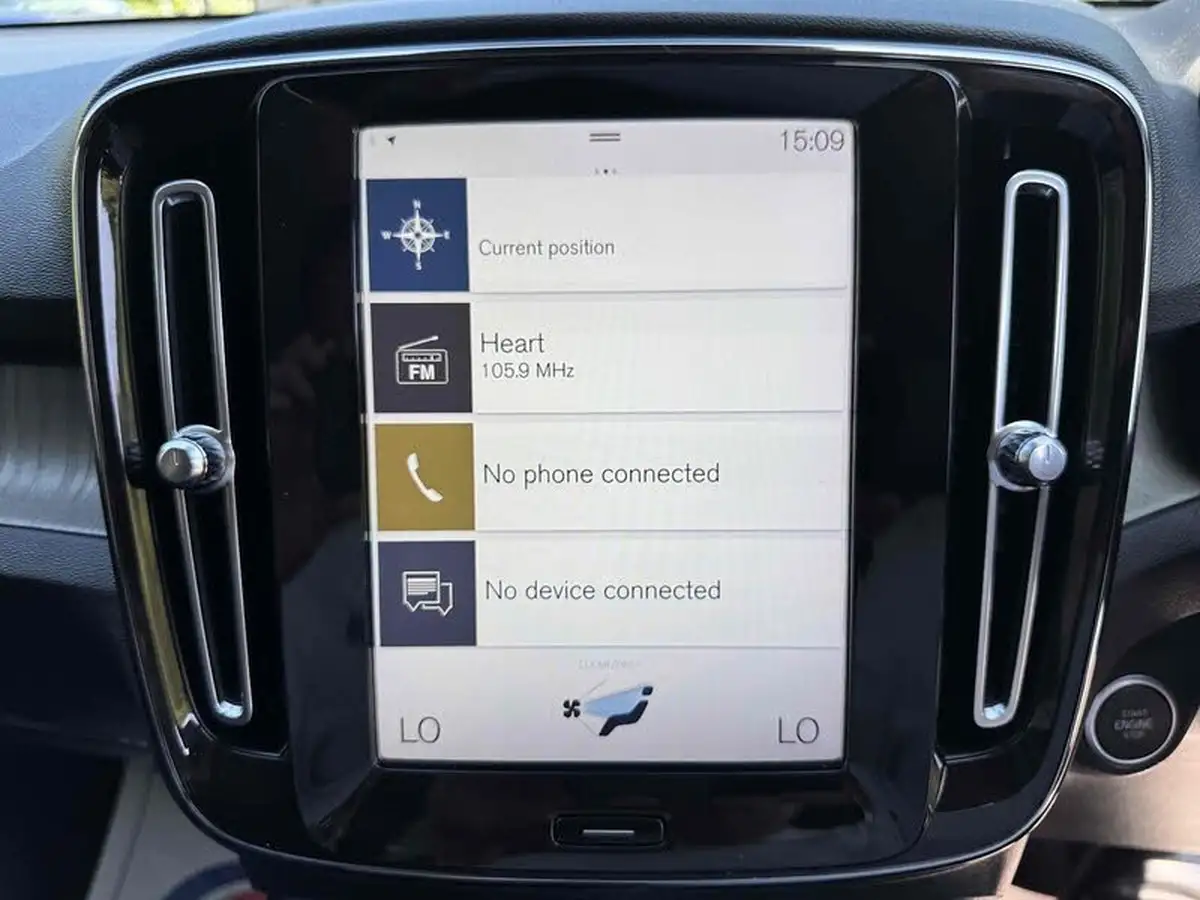 2020-volvo-xc40-20-b4-inscription-awd-big-21