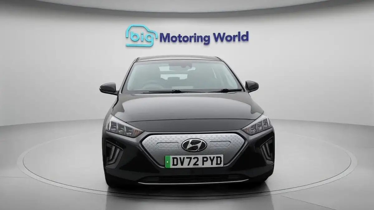 2022-hyundai-ioniq-e-premium-electric-big-2