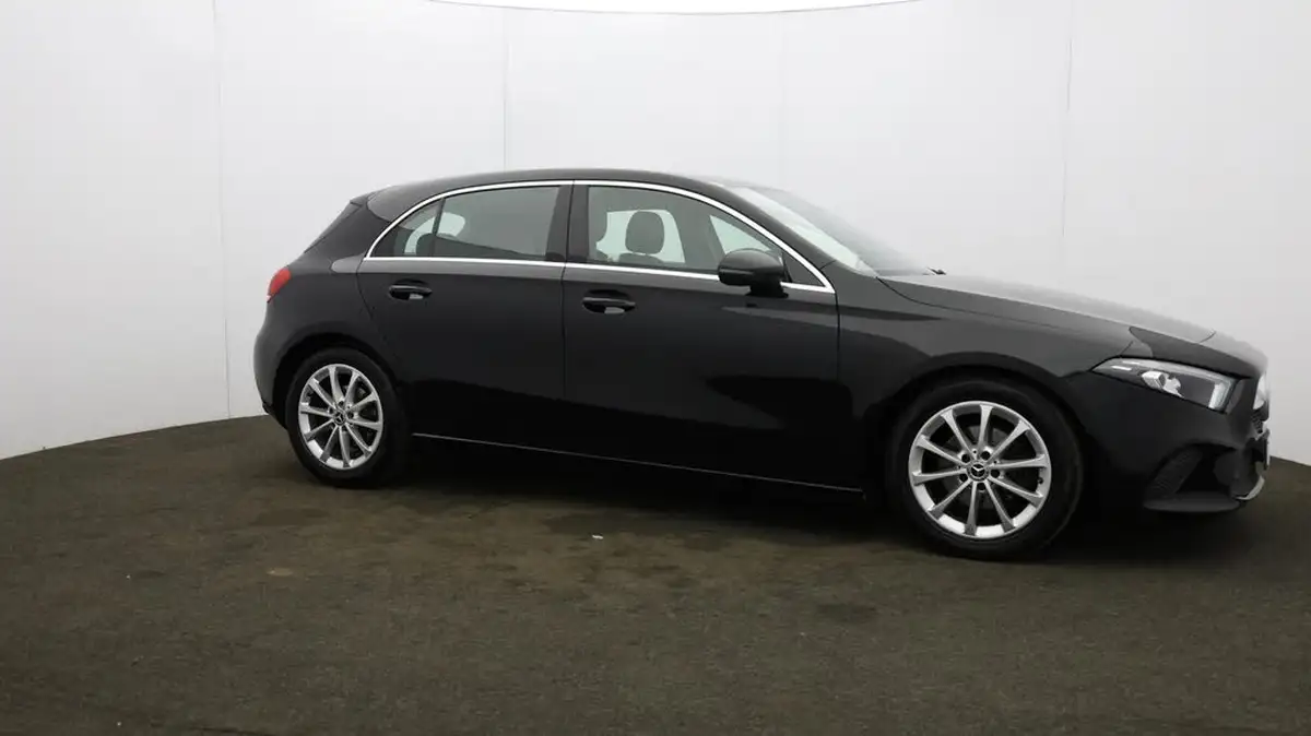 2018-mercedes-benz-a-class-15d-a180d-sport-116ps-ss-hatchback-5d-7g-dct-big-42