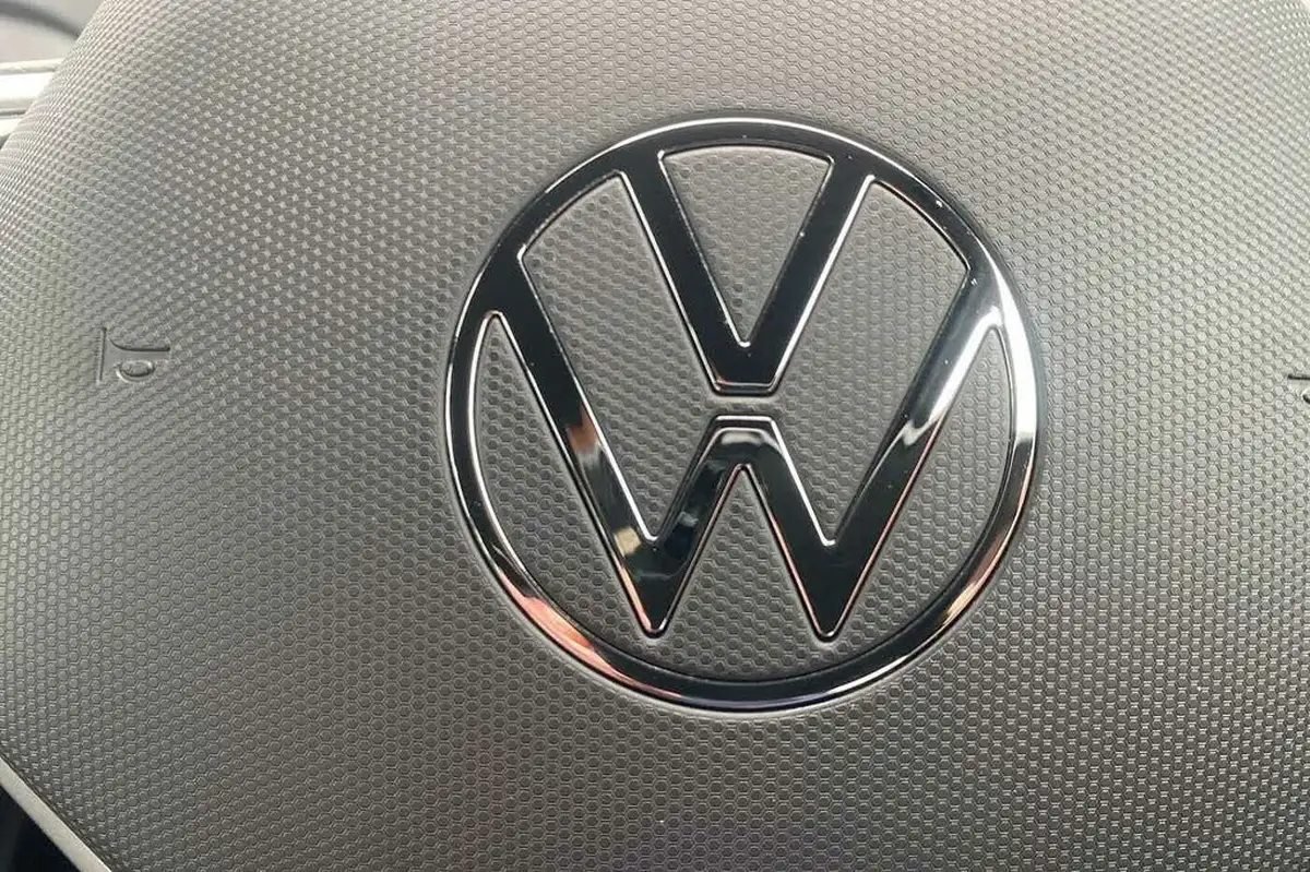 2022-volkswagen-id4-e-life-148ps-52kwh-pure-performance-big-23