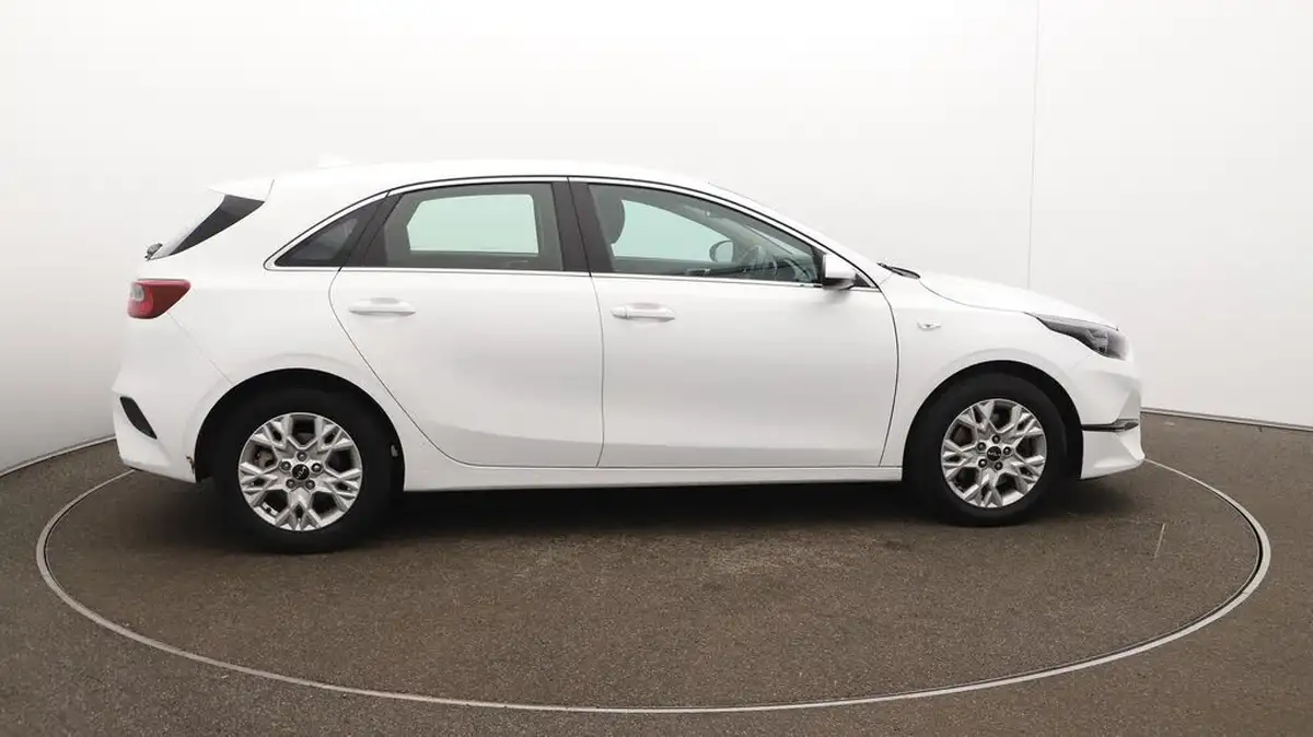2021-kia-ceed-10-t-gdi-2-hatchback-big-47