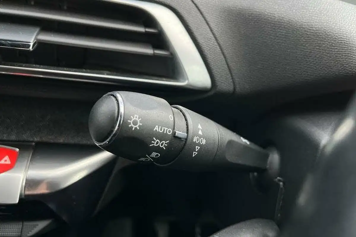2019-peugeot-3008-suv-15-bluehdi-gt-line-big-13