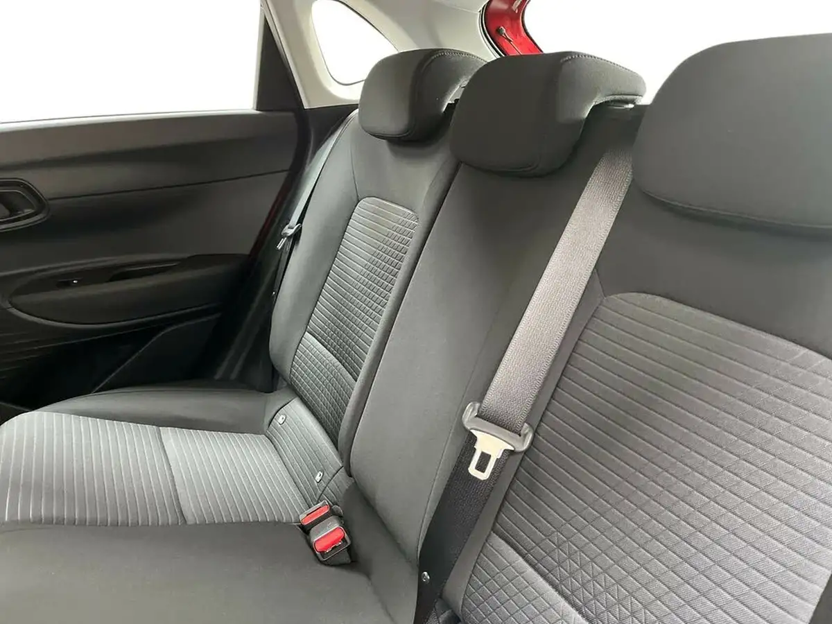 2022-hyundai-i20-10-t-gdi-se-connect-dct-big-10