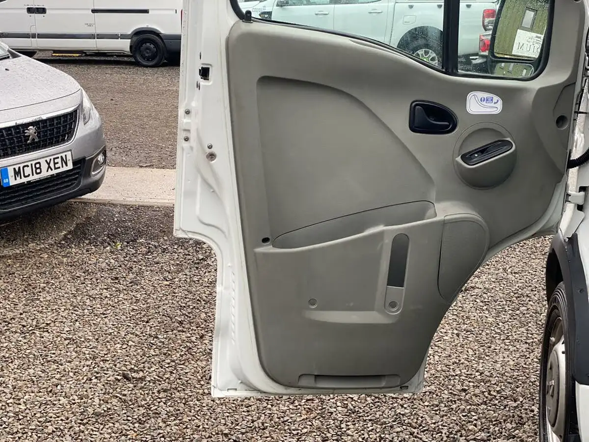 2008-renault-master-25td-mm33dci-mwb-100-big-42