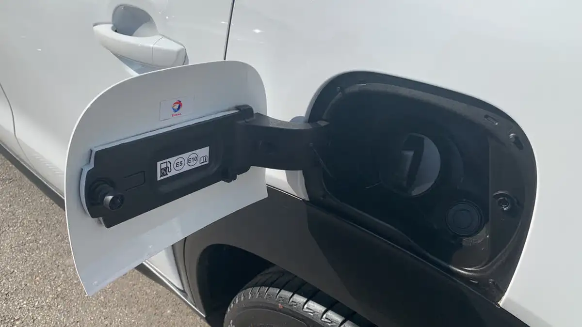 2021-citroen-c3-aircross-12-puretech-shine-plus-110ps-big-48