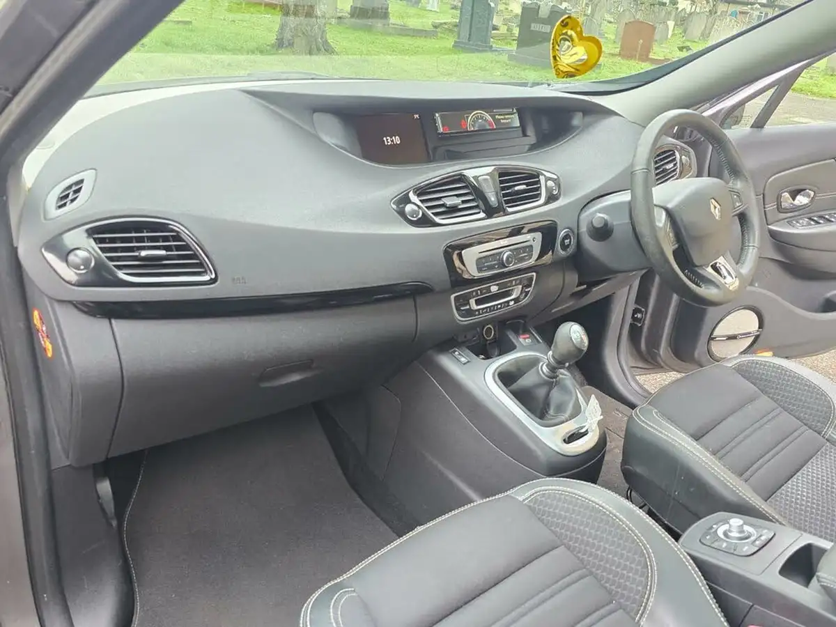 2016-renault-grand-scenic-16dci-dynamique-nav-bose-pack-1598cc-big-19
