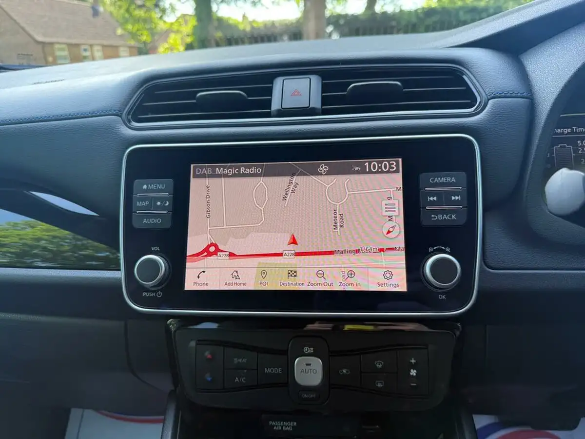 2021-nissan-leaf-e-tekna-big-20