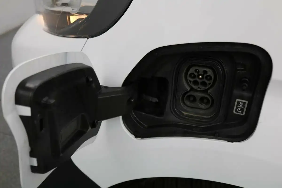 2021-peugeot-expert-e-professional-standard-75kwh-panel-big-61