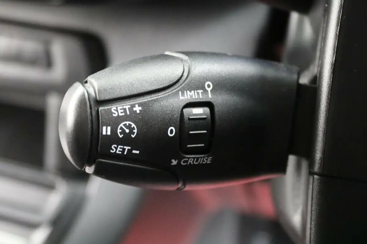2021-peugeot-expert-e-professional-standard-75kwh-panel-big-33