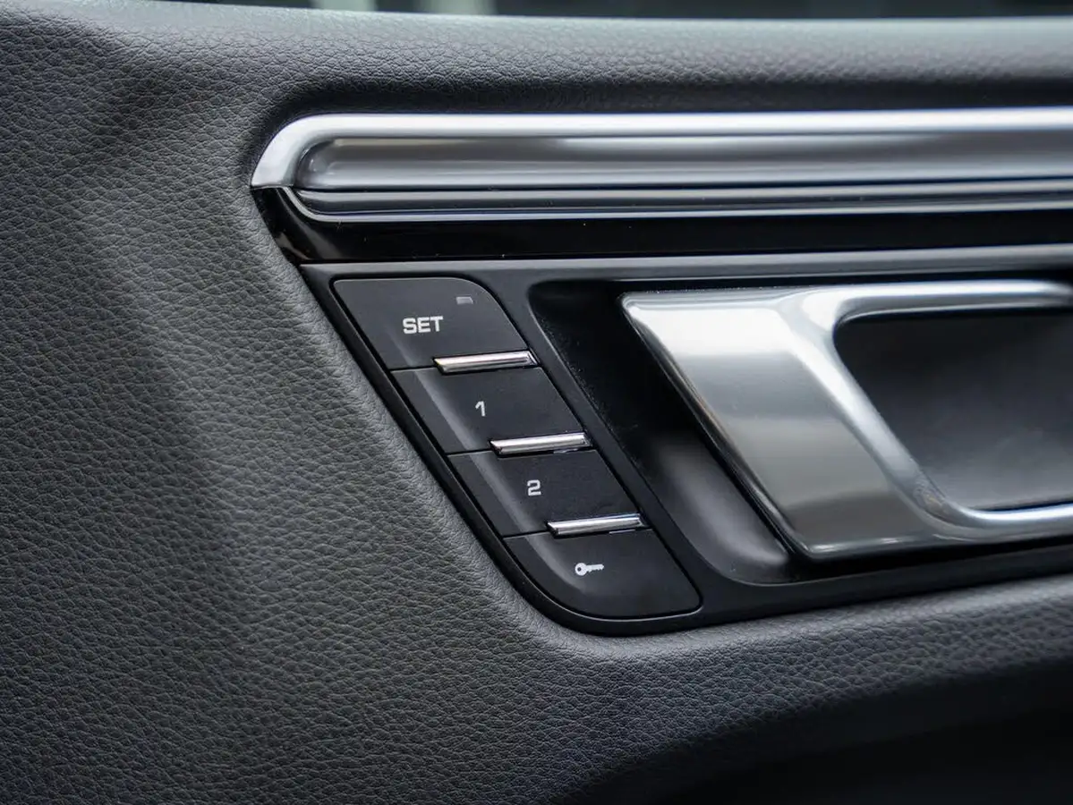 2022-porsche-macan-29-v6-s-big-13