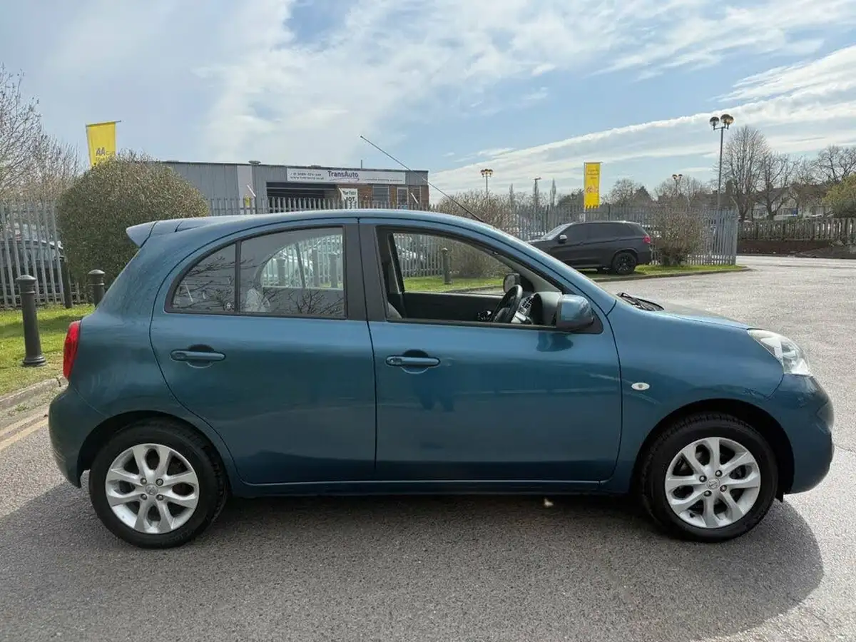 2014-nissan-micra-12-acenta-80ps-cvt-big-14