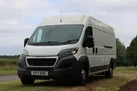 2017-peugeot-boxer-20-bluehdi-professional-435-l4h2-small-0