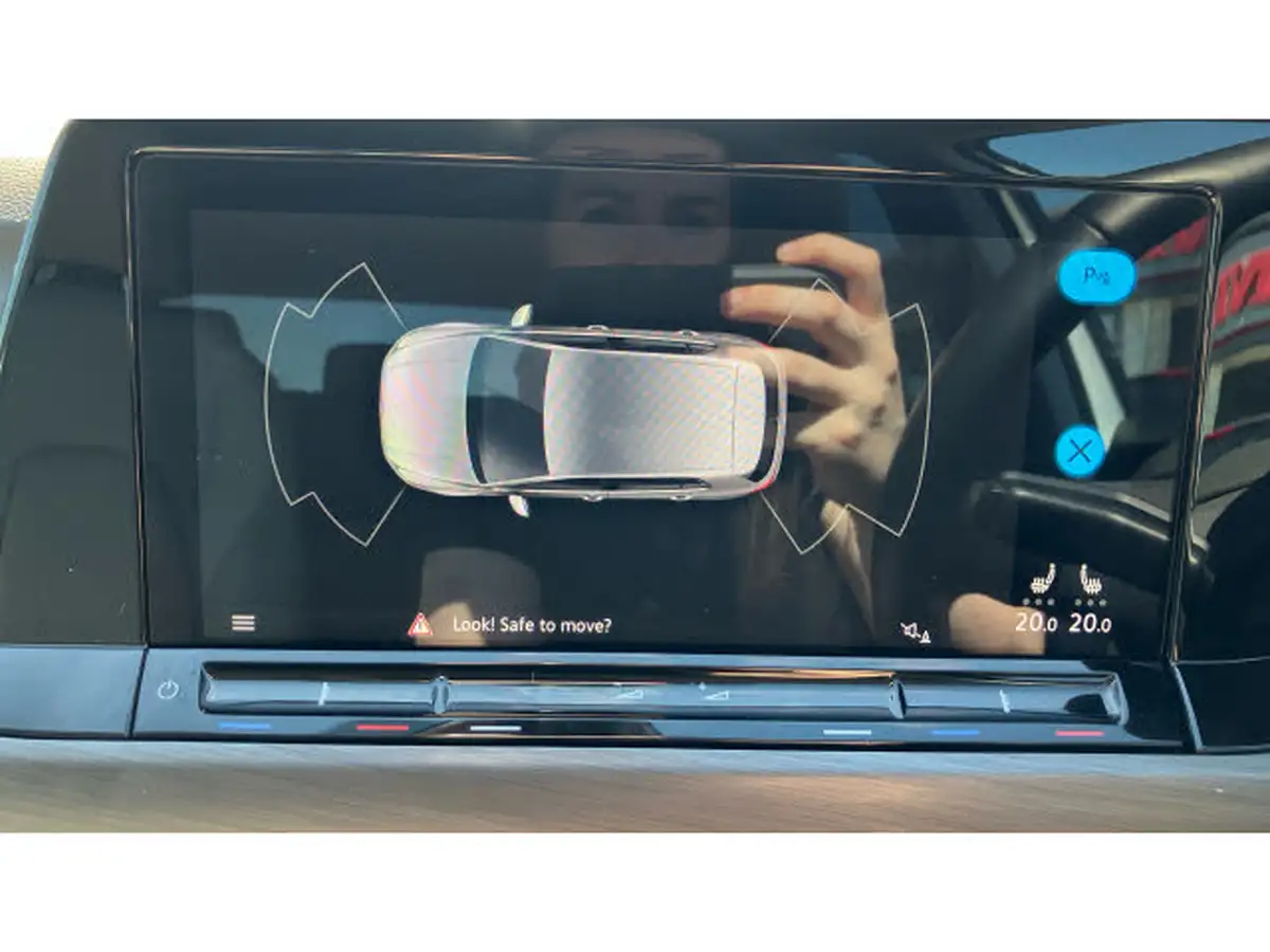 2020-volkswagen-golf-15-tsi-style-150ps-hatchback-big-32