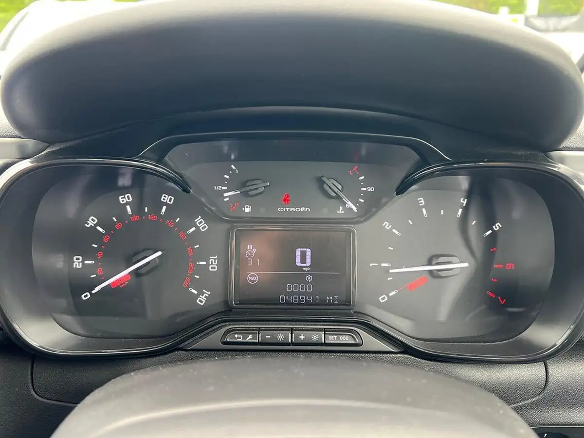 2018-citroen-c3-16bluehdi-feel-75ps-big-21