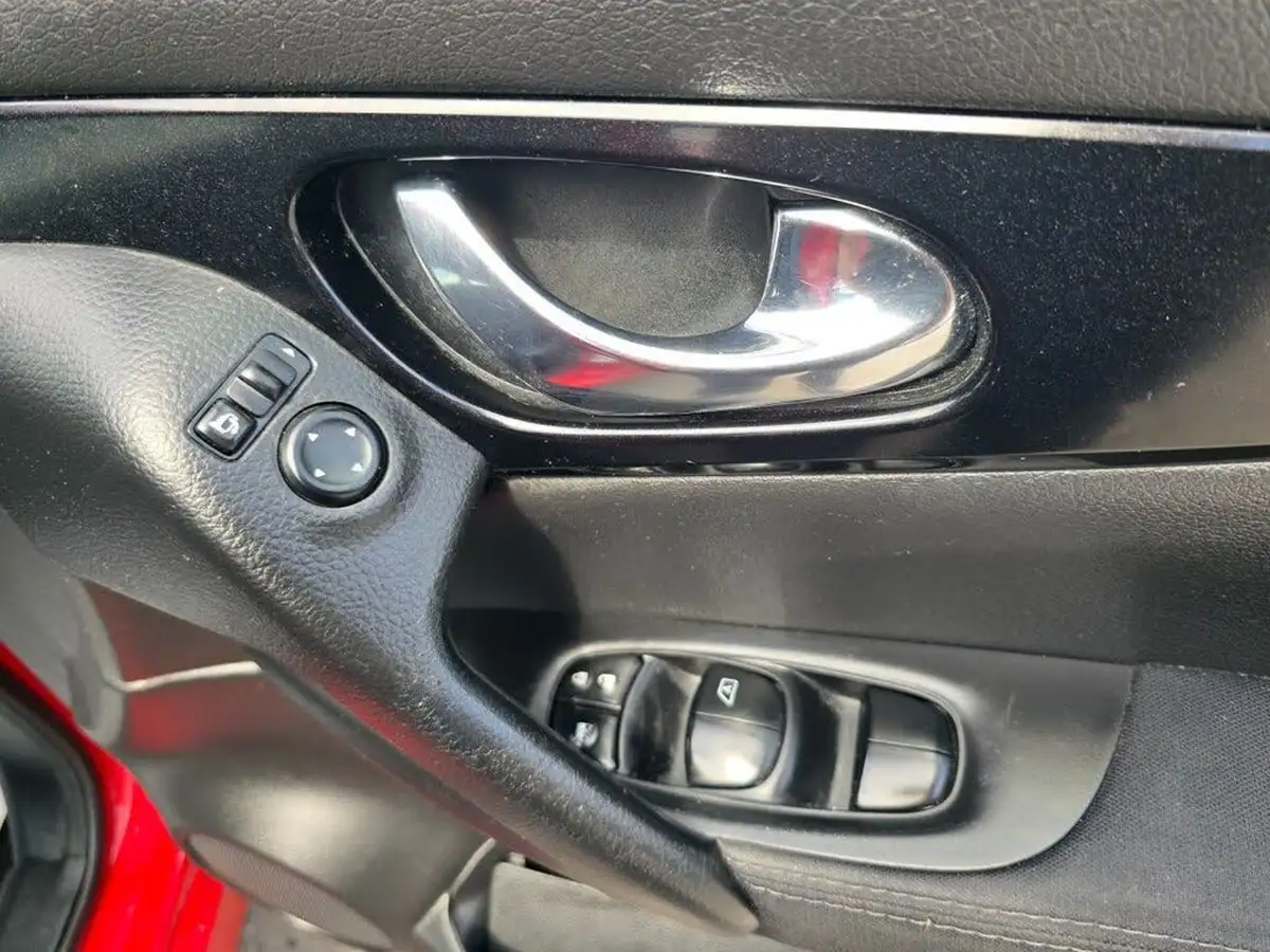 2015-nissan-qashqai-12-n-tec-xtronic-cvt-big-18