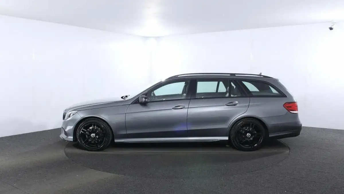 2016-mercedes-benz-e-class-21cdi-e220-amg-night-edition-premium-plus-estate-5d-big-3