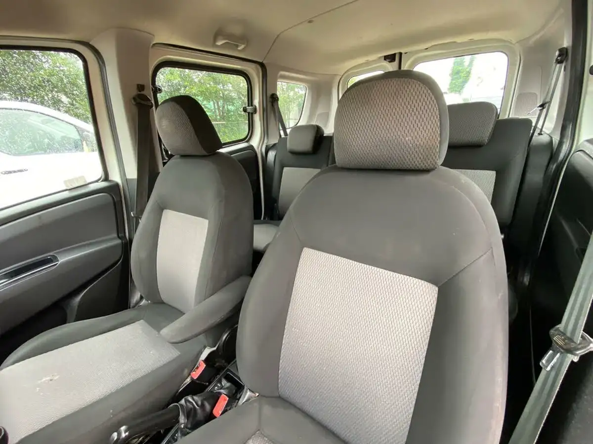 2020-fiat-doblo-cargo-13td-l1h1-tecnico-passenger-big-54