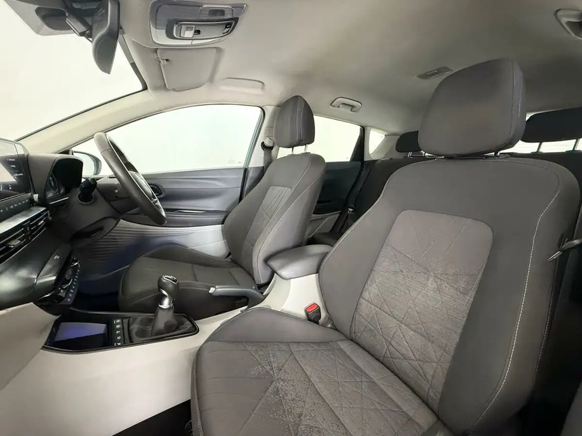2021-hyundai-bayon-10-t-gdi-ultimate-100ps-big-14
