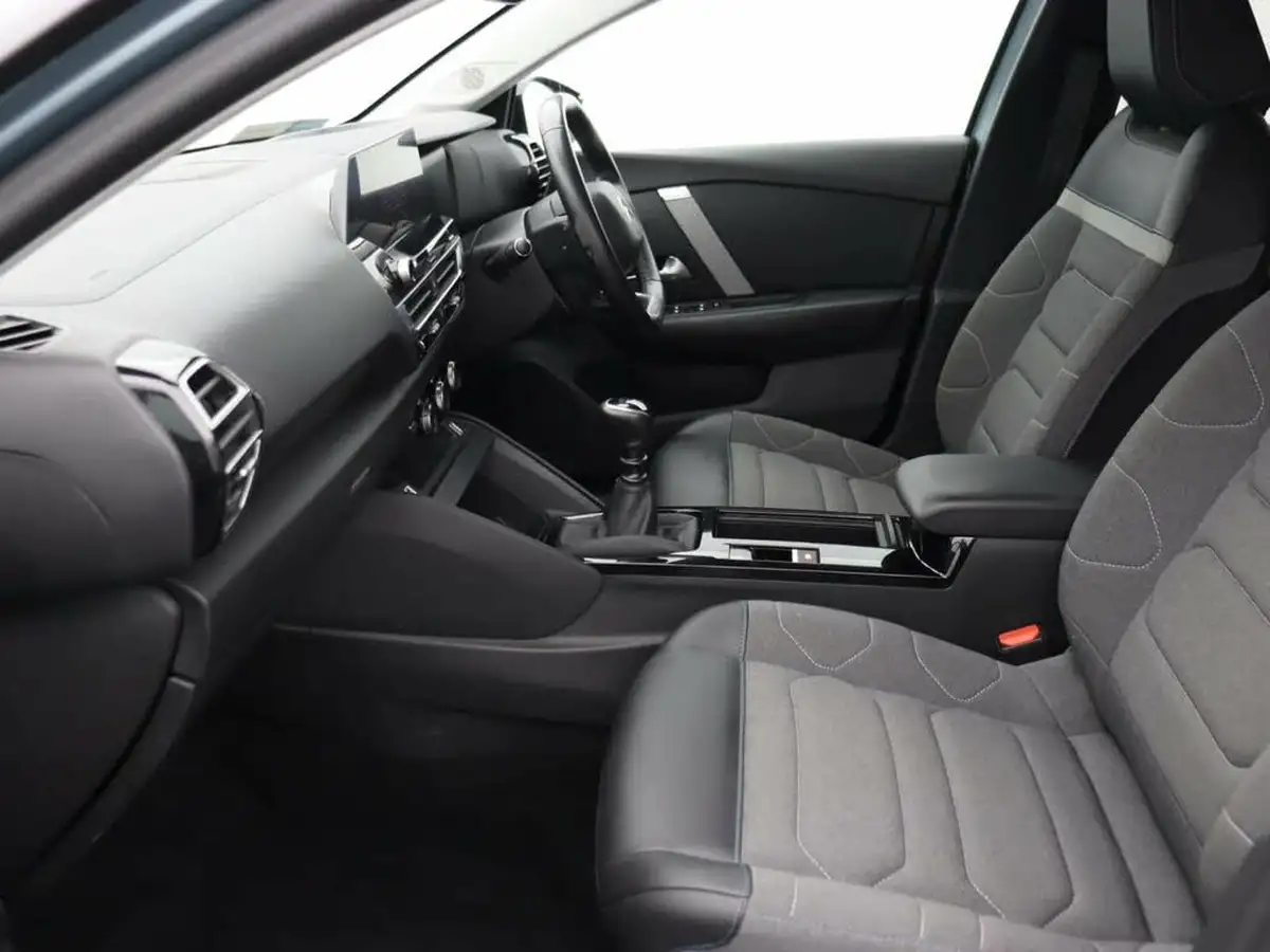 2021-citroen-c4-12-puretech-shine-130ps-big-16